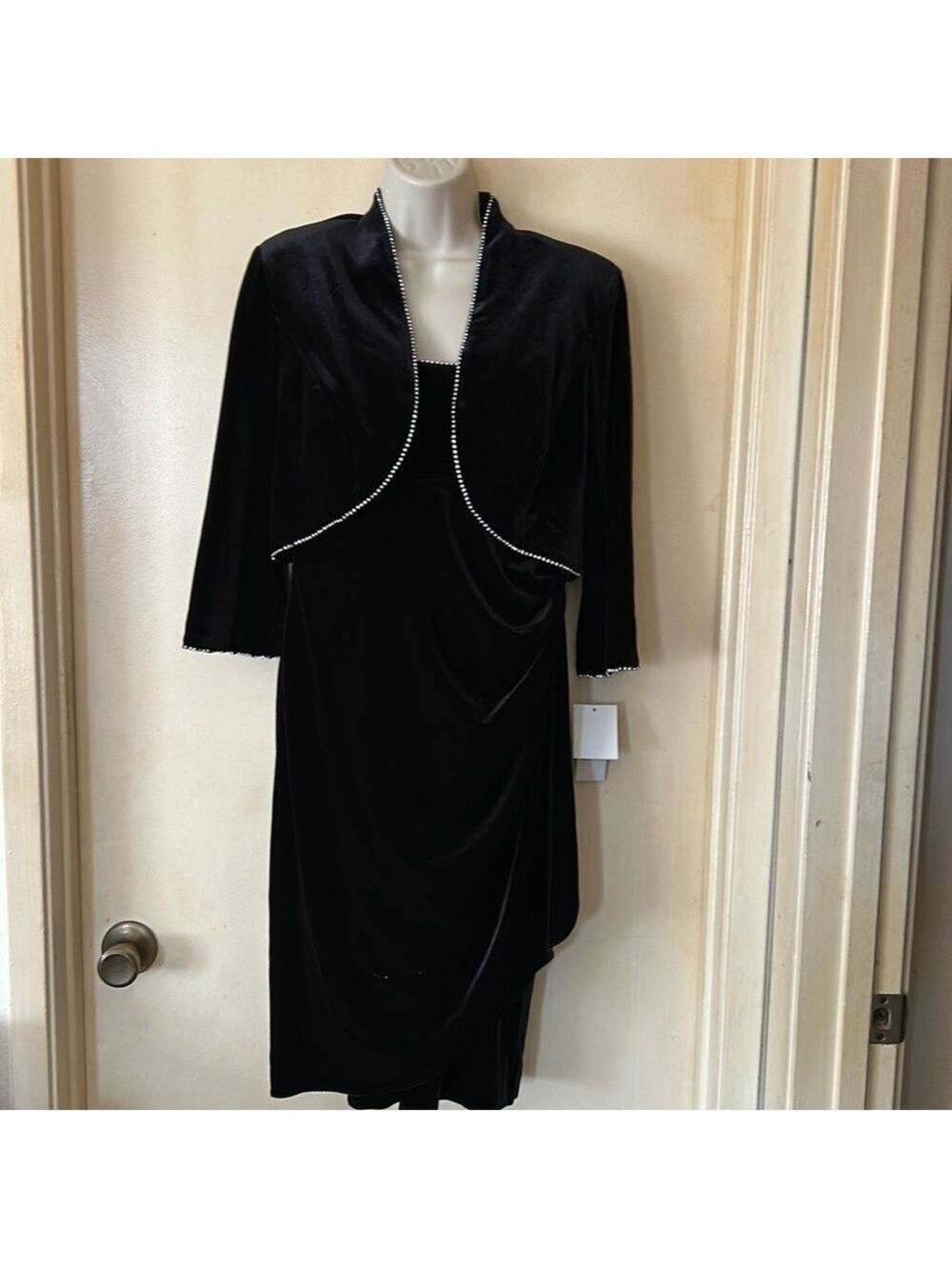 Alex Evenings 2 piece black velvet dress and bolero with rhinestone trim size 8